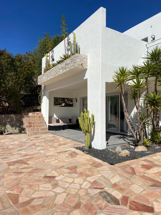 Cote Villa *