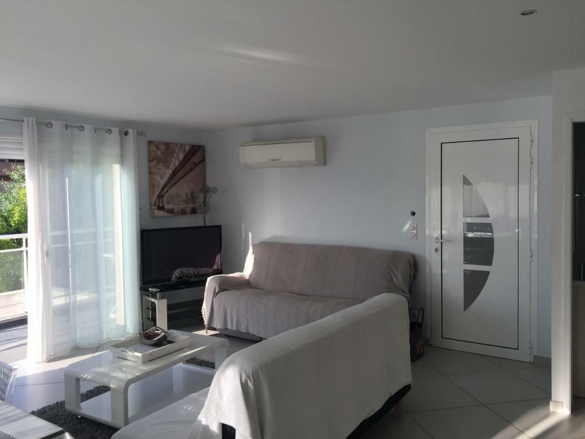 Cote Villa Ajaccio (Corsica)